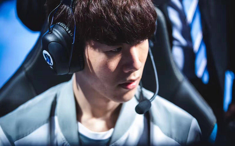 这都源于他 这都源于他