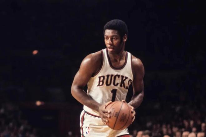 不失风趣 不失风趣