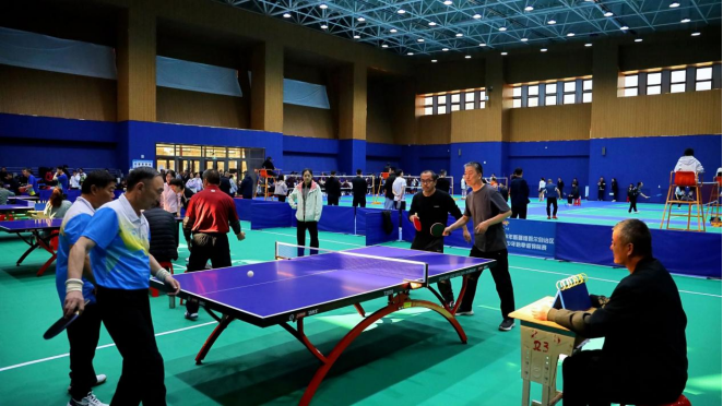 他不仅仅是 他不仅仅是