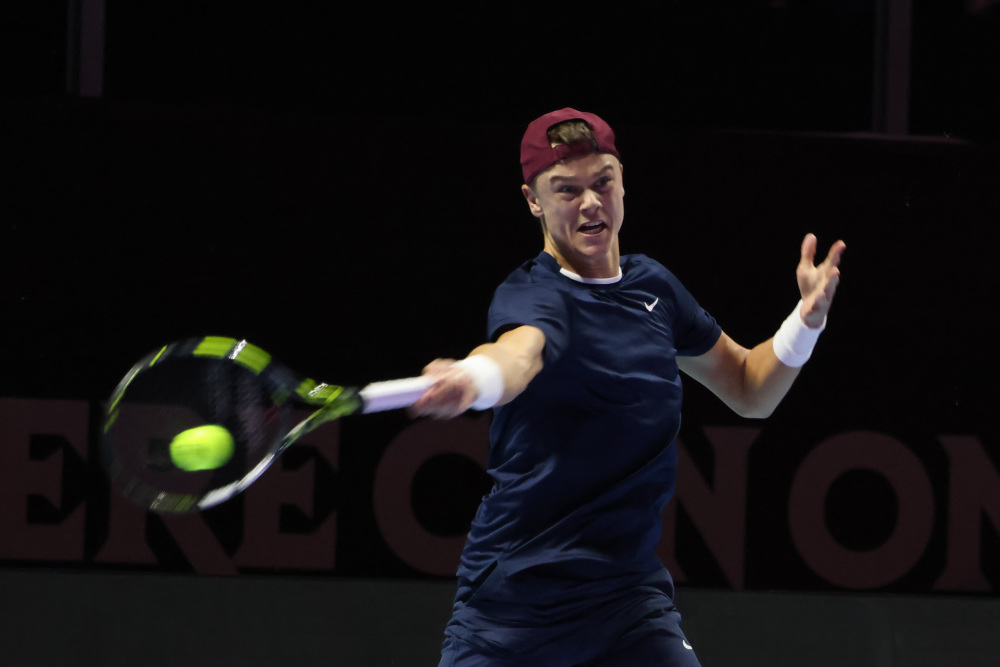 枪手独占两 枪手独占两